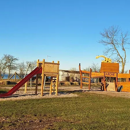 Stranddistel Links Mit Sauna